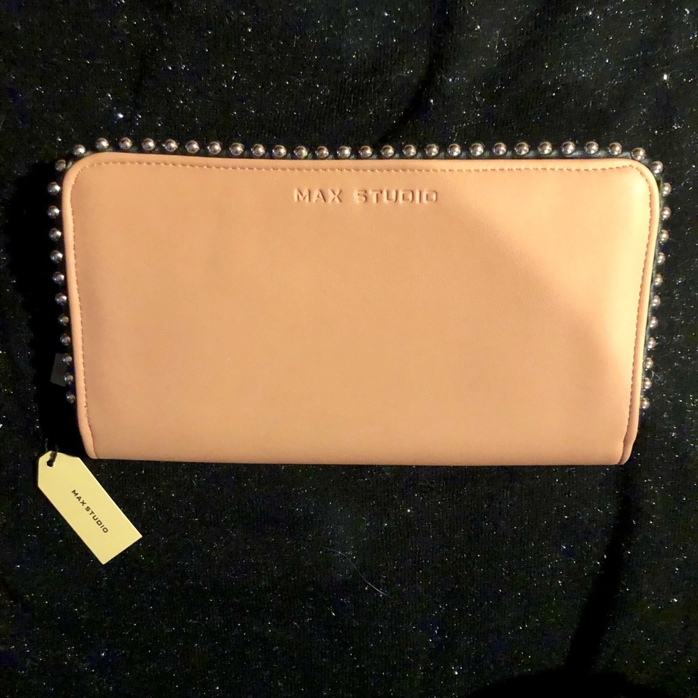 Wallet clutch